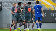 Семь голов от Шахтера, пенальти Малиновского, ассист и автогол Миколенко