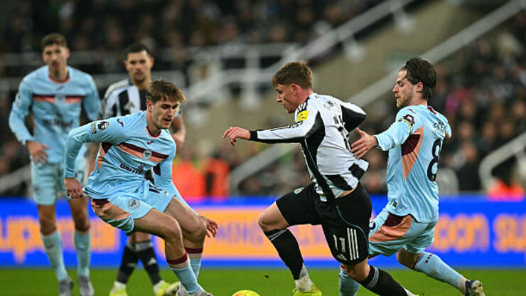 Пчелы ужалили сорок. Брентфорд с Ярмолюком создал сенсацию в АПЛ