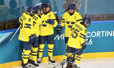 Хоккей на Олимпиаде: Швеция вышла в плей-офф, победа Чехии