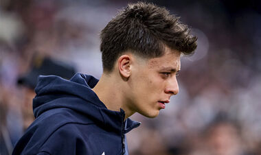 ФОТО. Футболіст Реала показав свою дівчину. Вона – красуня