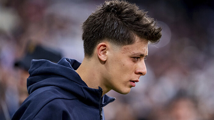 ФОТО. Футболист Реала показал свою девушку. Она – красавица