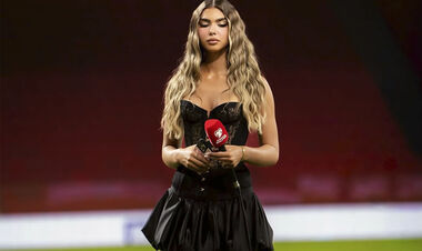 ФОТО. Сексуальна футбольна телеведуча вразила оголеним знімком