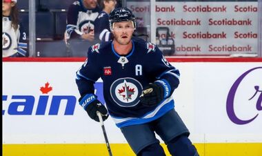 НХЛ. Возвращение Тэйвза, победы Монреаля, Бостона и Тампы