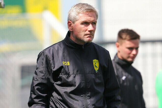 ОФІЦІЙНО. Відомий український клуб несподівано звільнив коуча