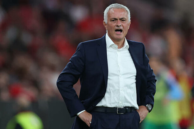 Моуриньо обвинили в предательстве из-за сотрудничества с Бенфикой