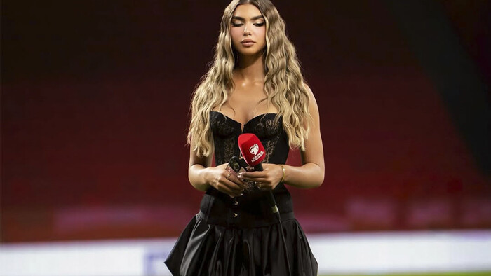 ФОТО. Сексуальна футбольна телеведуча вразила оголеним знімком