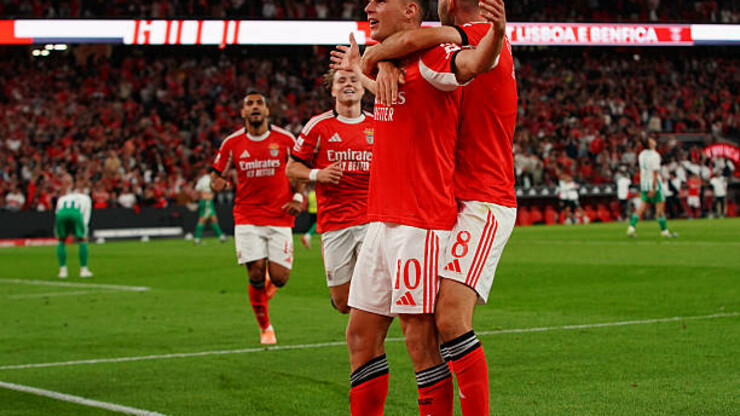 Он забил гол. Судаков получил высокую оценку за матч Бенфики против Риу Аве