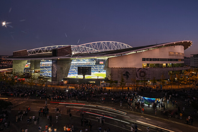 Моуриньо выпустит Трубина и Судакова в старте Бенфики на суперматч с Порту