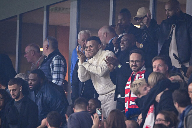 ФОТО. Реакція Мбаппе після того, як його брат забив гол у ворота ПСЖ