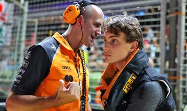 Макларен объяснил, почему пилот проигнорировал празднование чемпионства