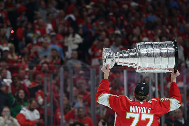 НХЛ. Едмонтон продовжив тренера, захисник Флориди і рекордні гроші Анахайма