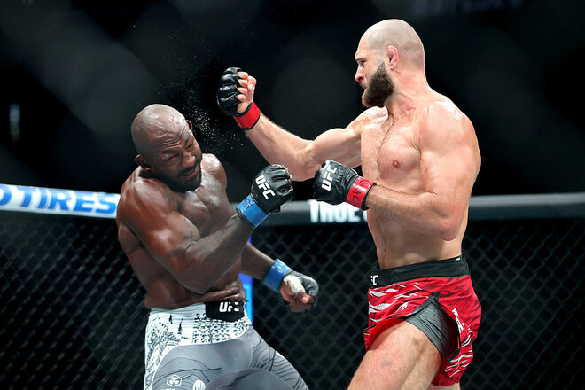 Прохазка спасся в бою против Раунтри. И теперь снова претендует на титул