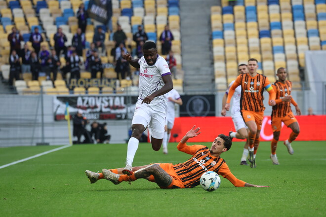 Цифри та факти. Найважливіші події 8-го туру УПЛ