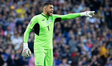 ВИДЕО. Бущан подколол Шапаренко: «Коля, что ты такой расстроенный сегодня»