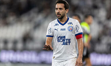 Экс-вингеру сборной Бразилии диагностировали рак. Он еще играет в футбол