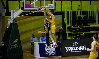 ФОТО. Определена символическая пятерка и MVP игровой недели в Суперлиге