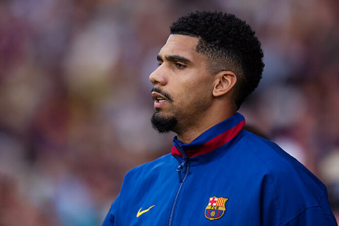 Барселона выставила на трансфер 26-летнего игрока, который не нужен Флику