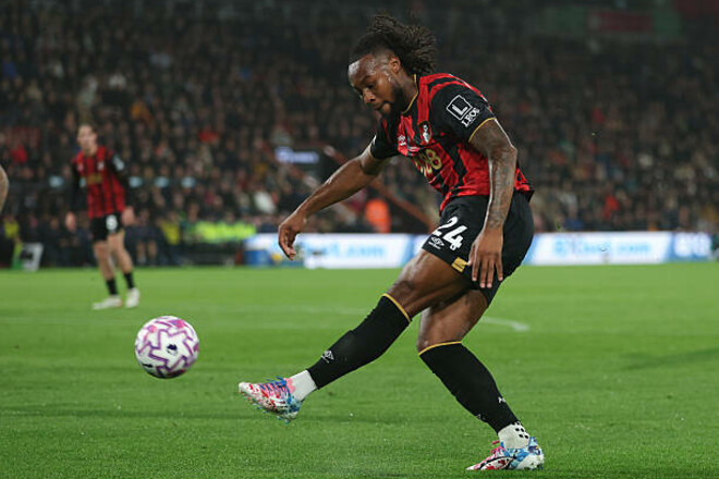 100 миллионов фунтов. Один из лучших бомбардиров АПЛ может сменить клуб