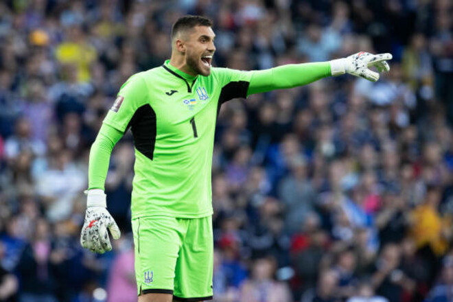 ВИДЕО. Бущан подколол Шапаренко: «Коля, что ты такой расстроенный сегодня»