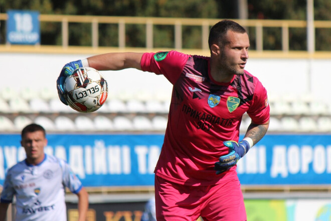 Известный украинский вратарь решил завершить карьеру футболиста