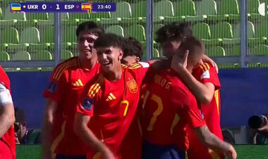 ВІДЕО. Невдало створювали офсайд. Україна U-20 пропустила гол від іспанців