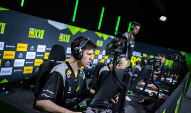 NAVI – MongolZ. ESL Pro League. Групповой этап. Смотреть онлайн. LIVE