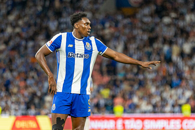 Не Холанд. Барселона знайшла ідеального форварда за 100 мільйонів євро