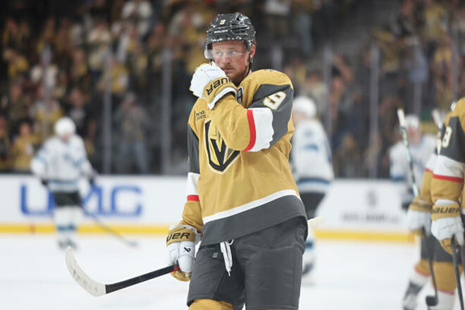 Рекордные контракты Вегаса и Виннипега, Эдмонтон продлил лидеров