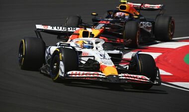 Ред Буллу зробили багатомільярдну пропозицію з продажу молодшої команди