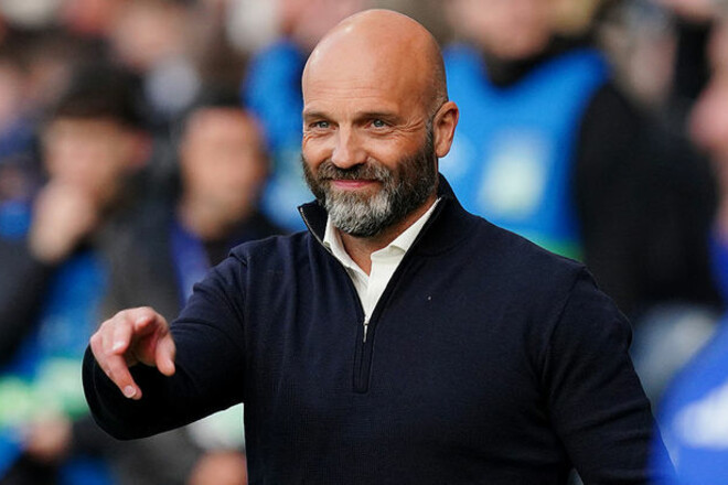 Тренер сборной Исландии рассказал все, что думает о Реброве и Шевченко