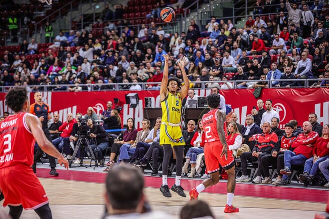 ВИДЕО. Маккаби vs Хапоэль. Яркое дерби Евролиги прошло не в Тель-Авиве