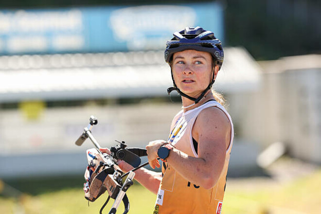 Чемпион мира, как пример. Французская биатлонистка назвала цели на сезон