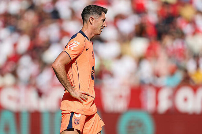 Флик вынес приговор звезде Барсы. Забил 42 гола за сезон, но уйдет из клуба