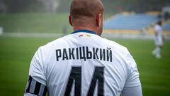ВИДЕО. Ракицкий ударил соперника головой и был удален в матче Первой лиги