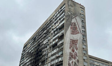 Уламками російських ракет пошкоджений будинок динамівських легенд