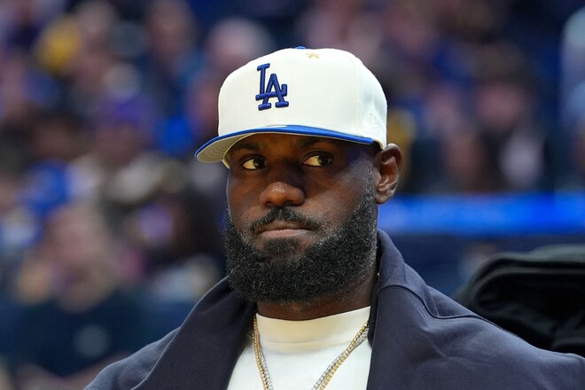 Рекорд откладывается. Леброн Джеймс травмировался перед стартом сезона НБА