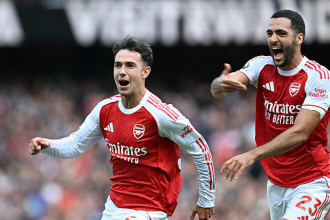 ВИДЕО. Новички уже сияют. В АПЛ выбрали гол и сейв месяца