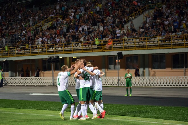 Український клуб розрахувався з боргами, але залишився з трансферним баном