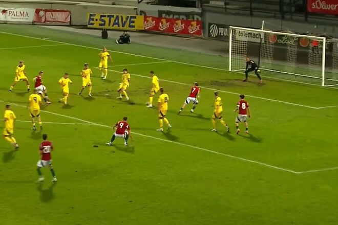 ВИДЕО. Оборона ненадежна. Украина U-21 пропустила третий гол от Венгрии