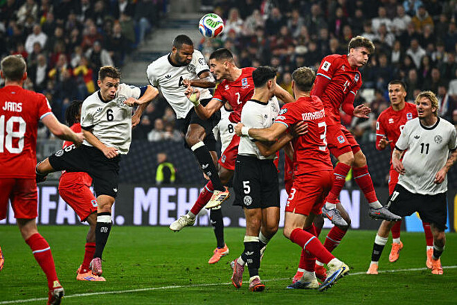 Дубль Кімміха. Німеччина розгромила Люксембург, який грав в меншості