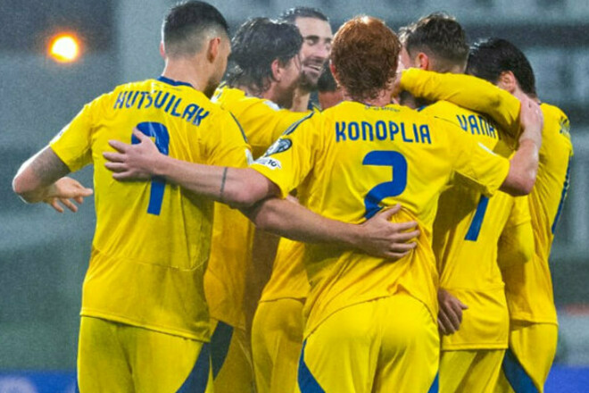 Сборная Украины, обыграв Исландию, отпраздновала победный юбилей