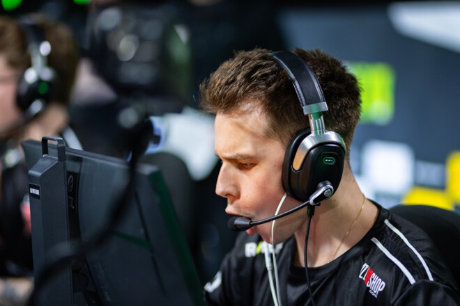 Игрок FaZe намекнул на интерес от NAVI, но оставил все «без комментариев»