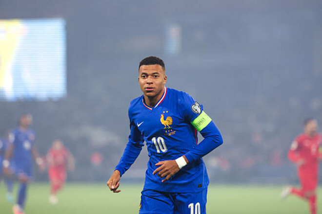 Реал может выдохнуть. Французская сборная осмотрела Мбаппе после матча