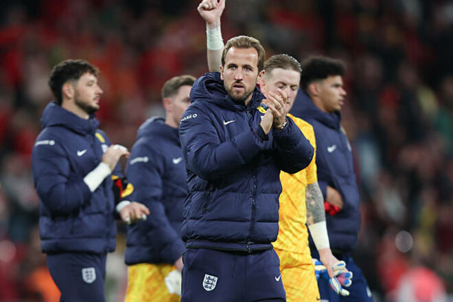 Мбаппе и Холанд забили в 10 матчах подряд. Какой стрик у Кейна?