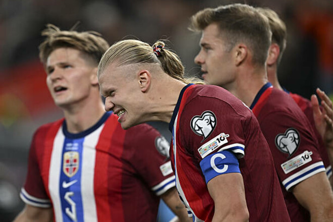 Холанд забил в девяти матчах подряд за Норвегию. Сколько голов имеет?