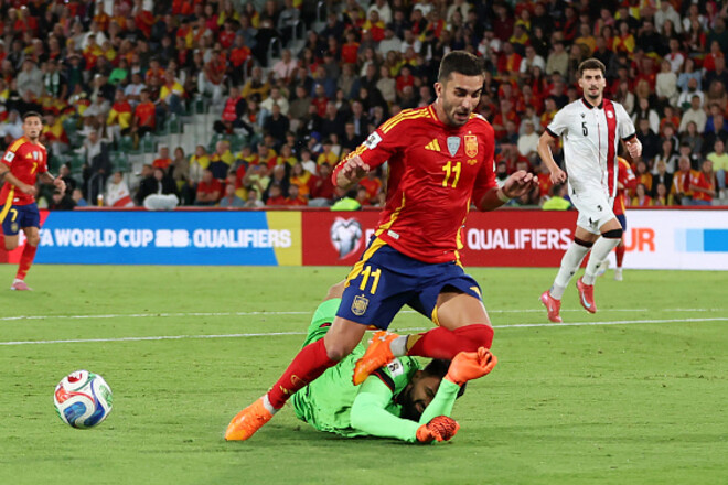 ВІДЕО. Іспанія виграла 1-й тайм у Грузії. Гравець Барси не забив пенальті