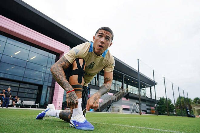 Проблемы для синих. Капитан Челси покинул сборную из-за травмы