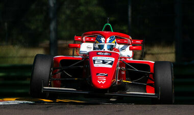 Бондарев стартует вторым. Финал сезона Формулы-4 Италии. Смотреть онлайн