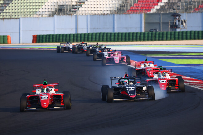 Бондарев в гонке Формулы-4 Италии. Смотреть онлайн LIVE