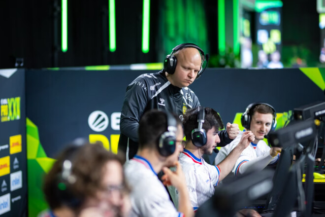 Falcons – Vitality. ESL Pro League. Гранд-финал. Смотреть онлайн. LIVE